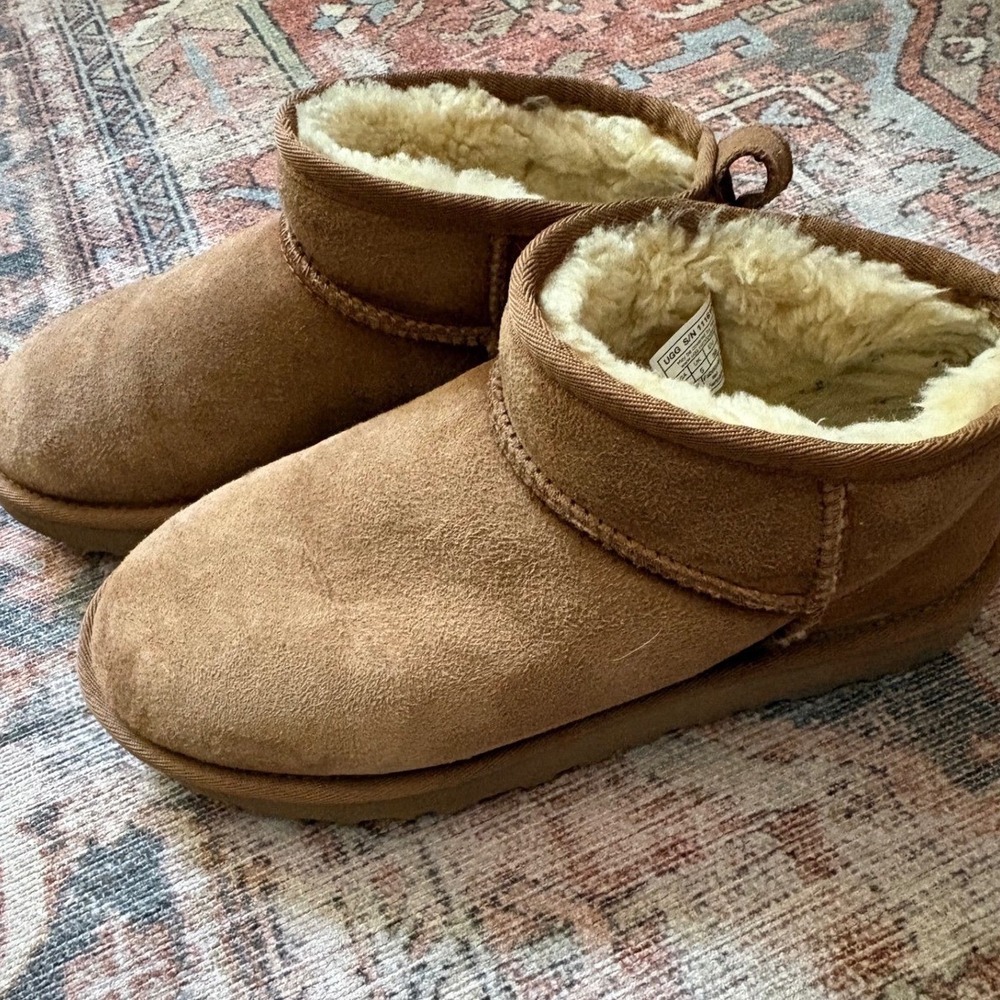UGG Classic Ultra Mini Chestnut Suede Sheepskin Boots | Womens 7